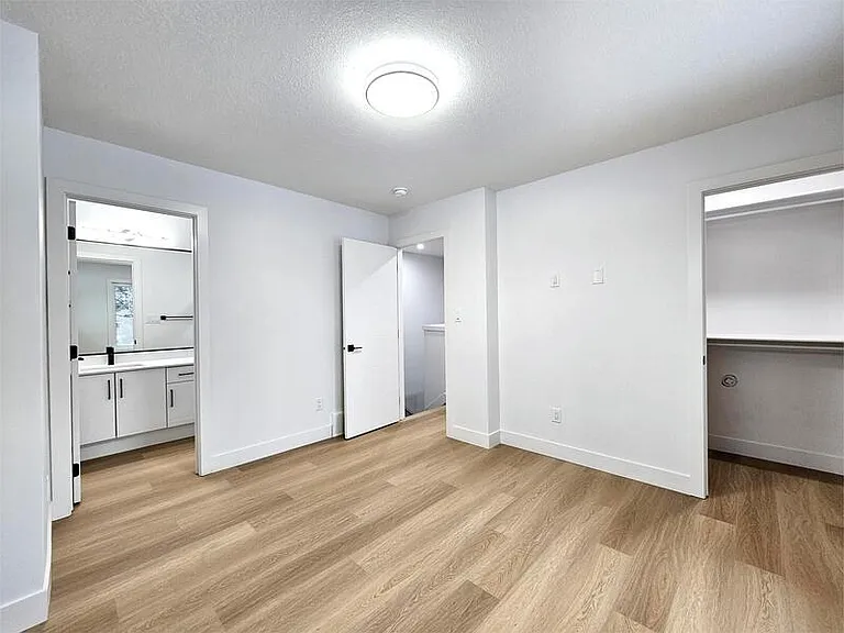 10698 61st St NW #4A — Photo 11