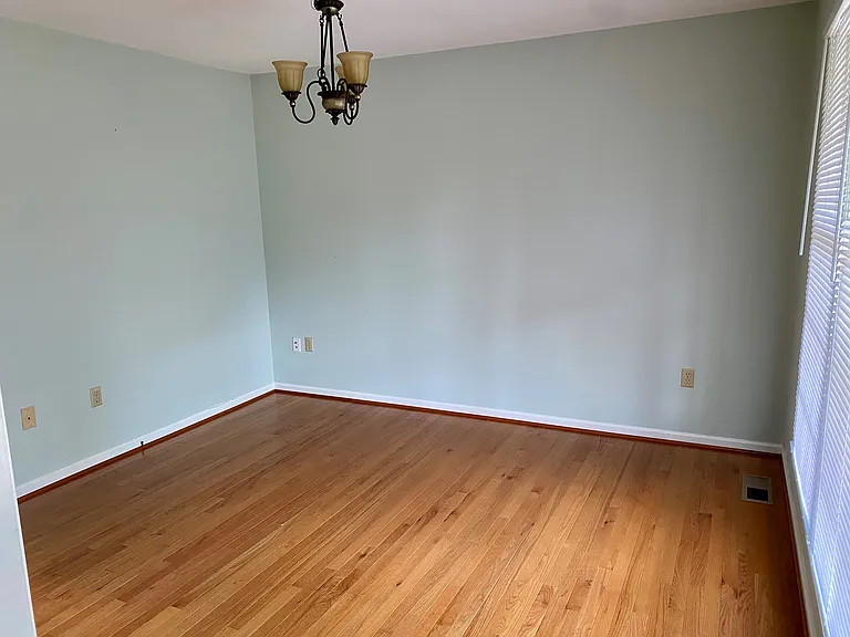 55 Lovett Dr — Photo 10