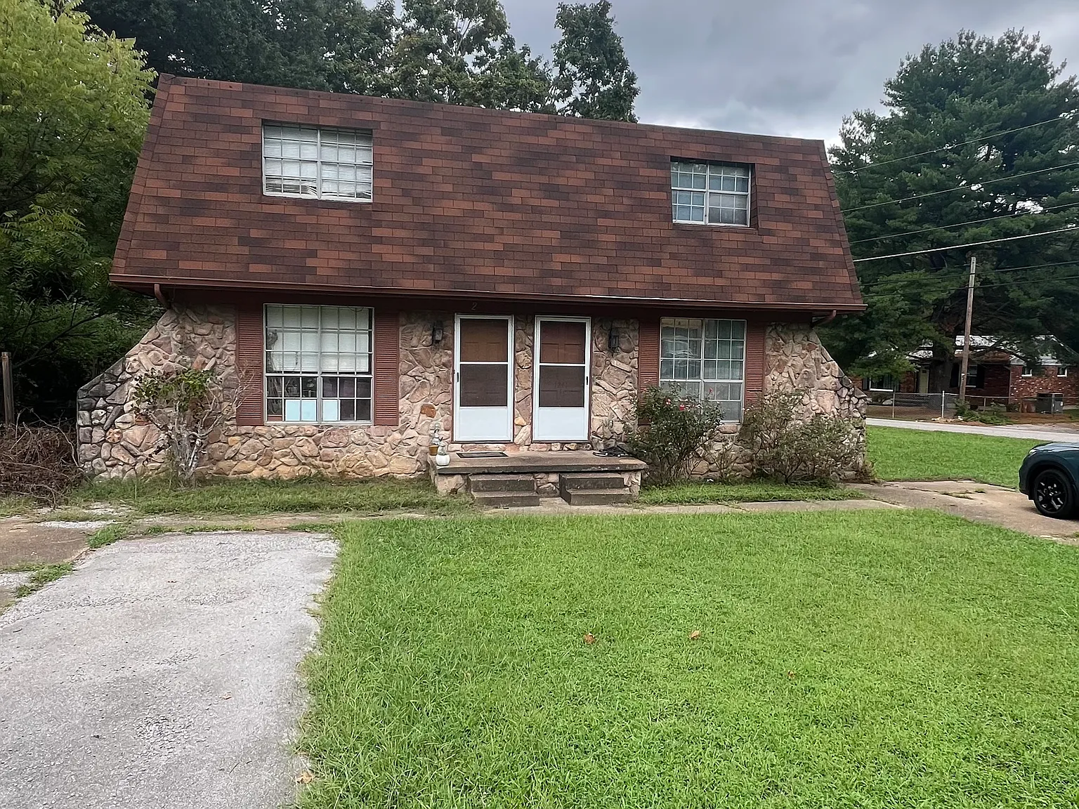 2 bed, 1.5 bath, 1000 sqft, $1,100 — Photo 1