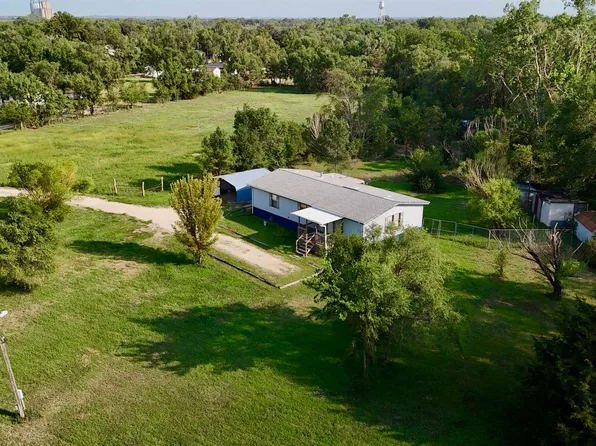 8400 E K 4 Hwy, Gypsum, KS 67448