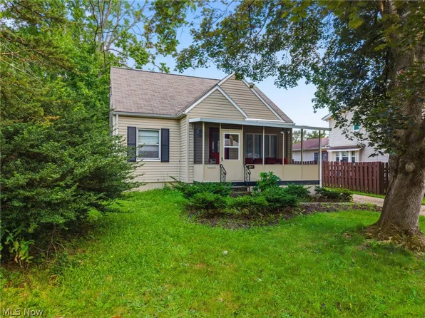 351 Hoover Ave, Akron, OH 44312