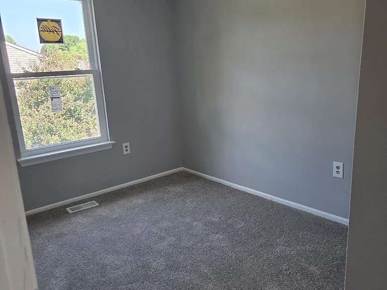 103 Kettering Dr — Photo 1