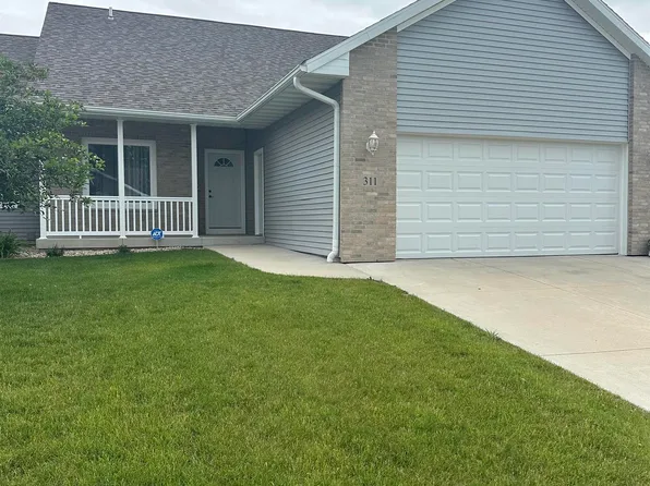 311 Pebble Brook Ln, Lodi, WI 53555