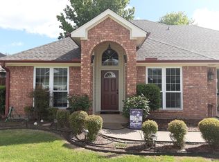 2016 Laney Dr, Sanger, TX 76266