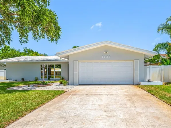 14499 Mooring Dr, Seminole, FL 33776