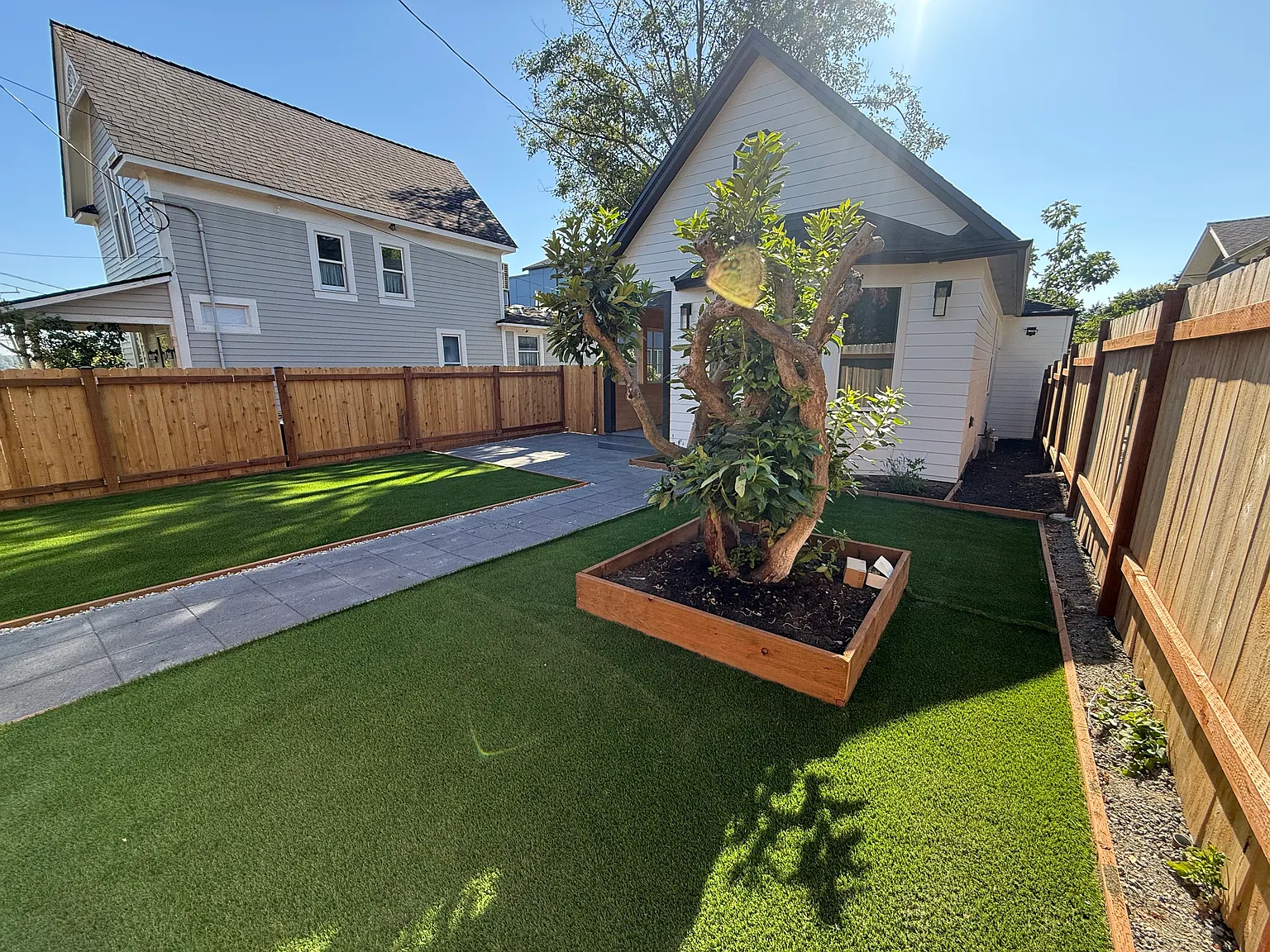 2 bed, 1.5 bath, 1890 sqft, $3,750 — Photo 4