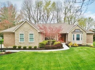 6569 Pinehurst Ln, Loveland, OH 45140