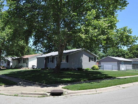 2nd image of 6014 Pinemoor St