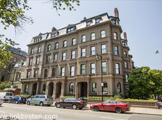 10-11 Arlington St, Boston, MA 02116