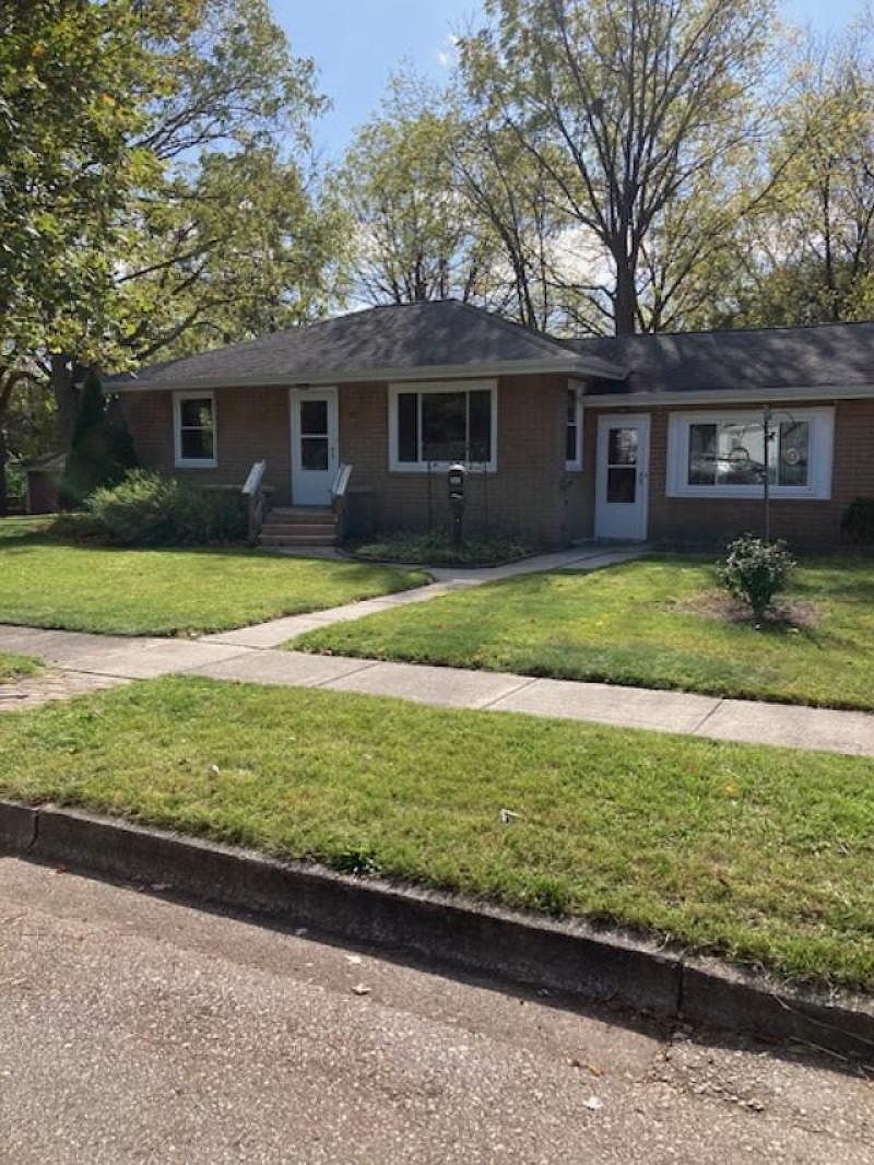 127 W Congress St, Caro, MI 48723 Zillow