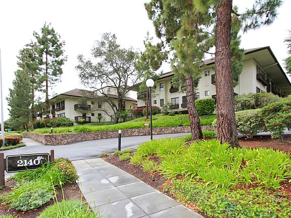 2nd image of 2140 Santa Cruz Ave APT A208