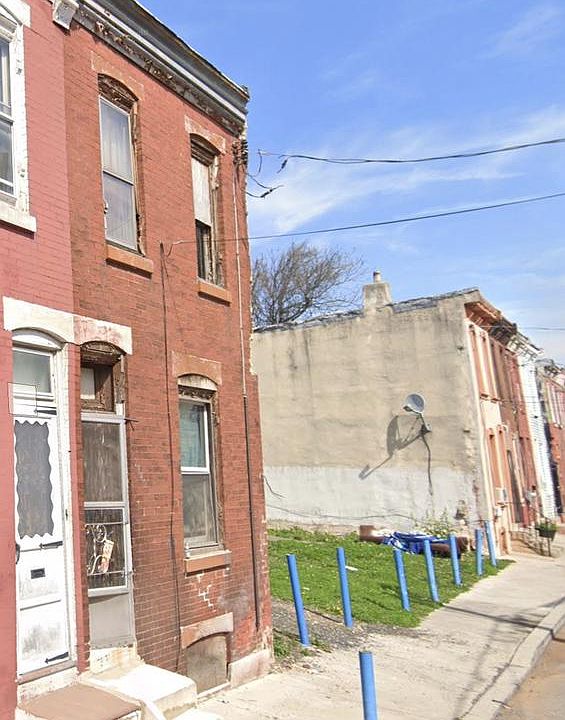 2nd image of 2842 N Leithgow St