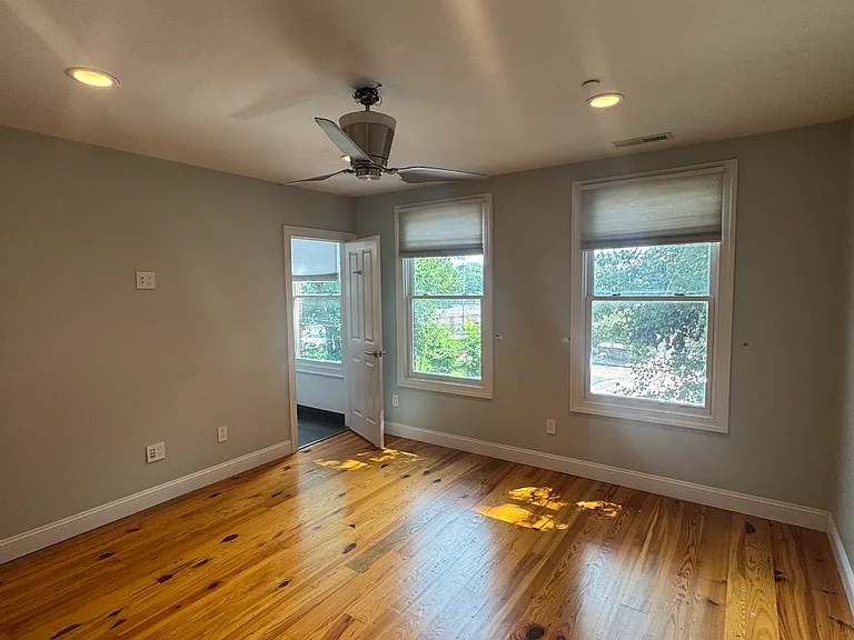 933 N Calvert St #B — Photo 13