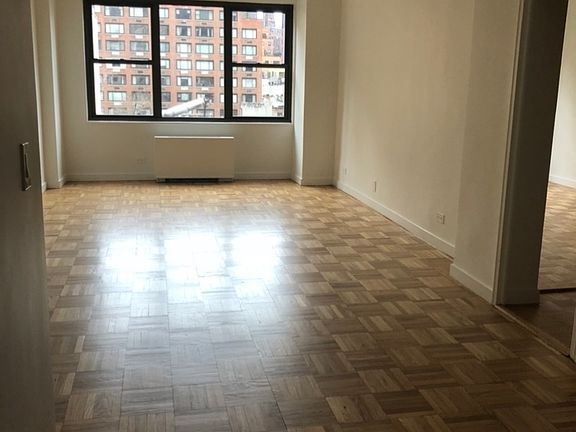 4th image of 333 E 49th St APT 9k
