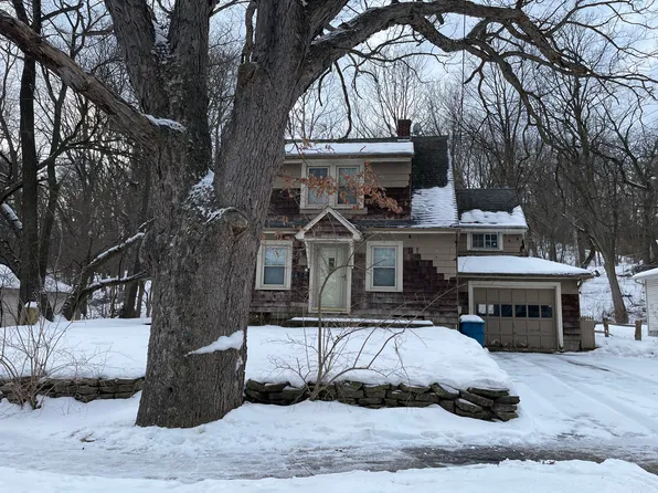 1524 Merrill St, Kalamazoo, MI 49008