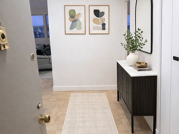 4th image of 39 E 39th St APT 8A