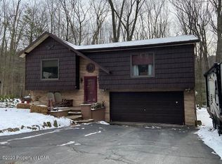 69 Fox Rd, Drums, PA 18222