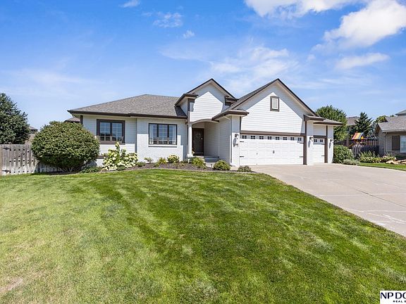 4th image of 19302 K Cir