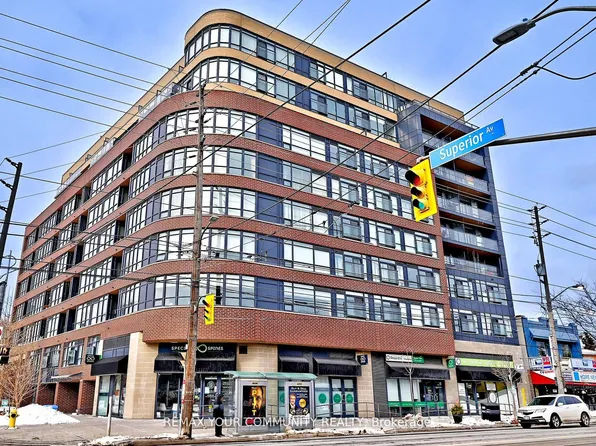 11 Superior Ave #907, Toronto, ON M8V 0A7