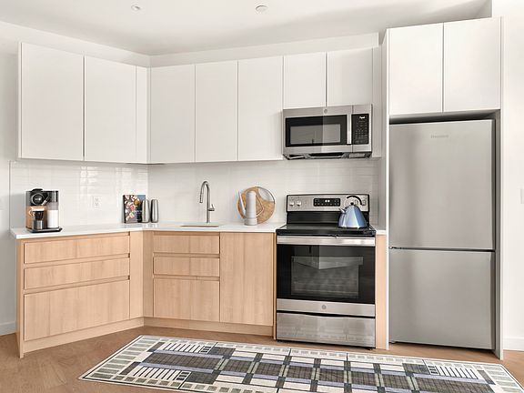 4th image of 2395 Palisade Ave #Gl3