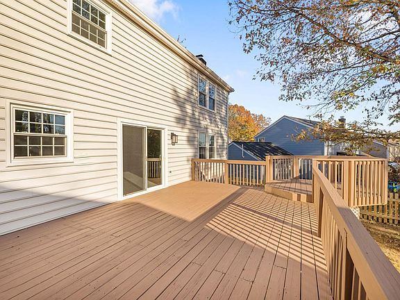 4th image of 5501 Yellow Rail Ct