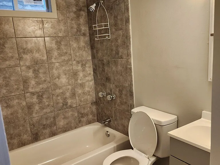 2815 Parallel Pkwy #1 — Photo 7