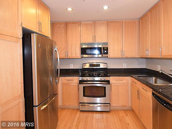 5th image of 820 N Pollard St APT 901