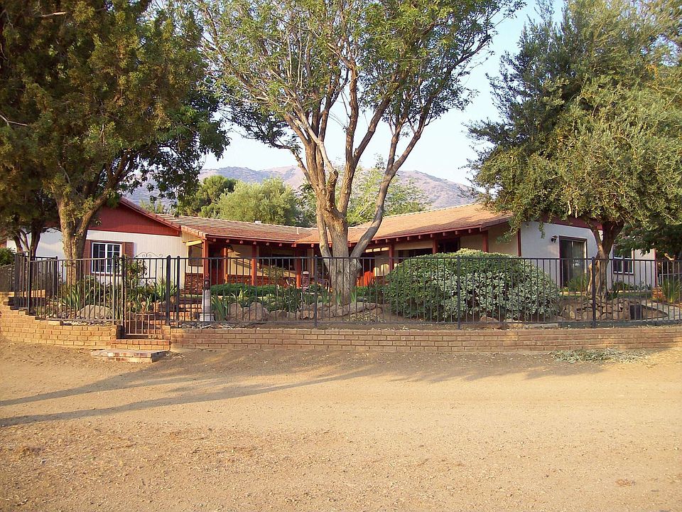 Front View of Home, Fully Fenced