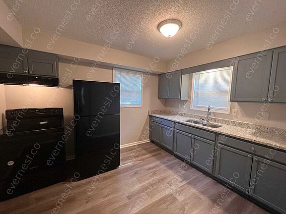 5th image of 6355 Forest Glen Dr