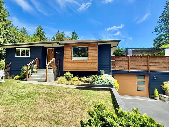 5143 Santa Clara Ave, Saanich, BC V8Y 1W5