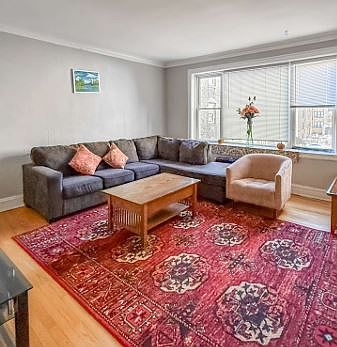 4th image of 7371 N Damen Ave APT D3