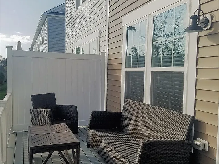 2228 Perennial Cir — Photo 15