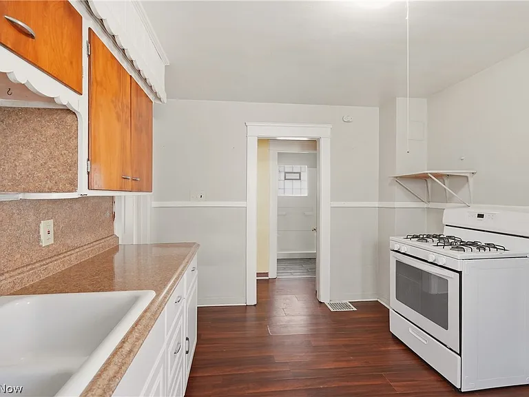 515 E 143rd St #DOWNSTAIRS — Photo 3