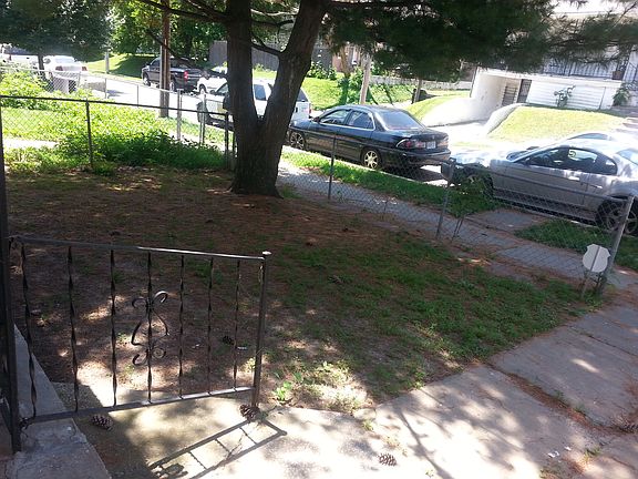 3rd image of 505 Monroe Ave