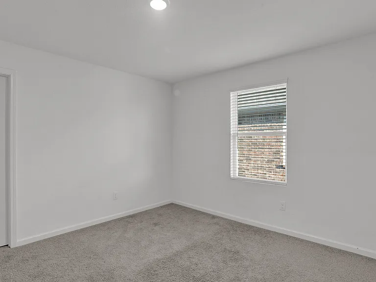 2117 Hamilton St — Photo 31