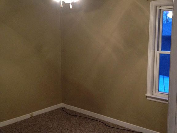 4th image of 248 Callodine Ave