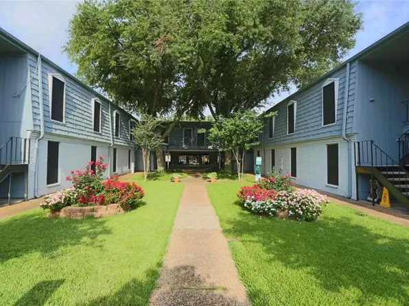 1901 S Voss Rd APT 18, Houston, TX 77057