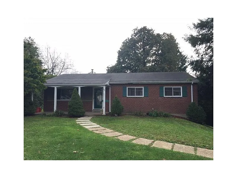 608 Macbeth Dr photo 1
