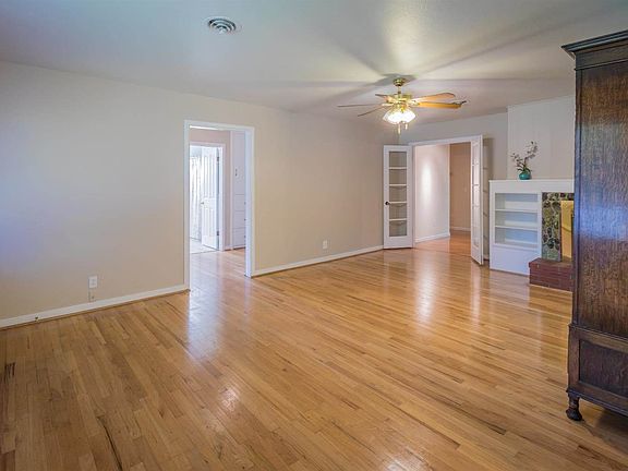 5th image of 1057 Franklin Ave