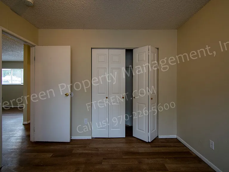 1931 Ross Ct — Photo 12