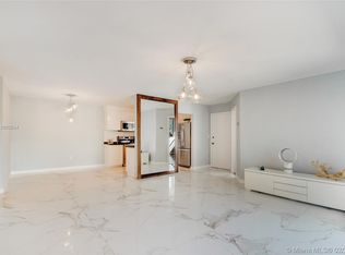 947 Lenox Ave APT 301, Miami Beach, FL 33139