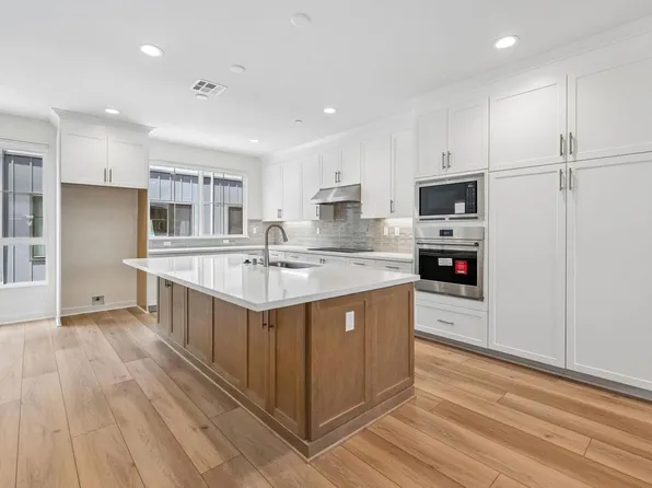 2522 Thyme Way, Carlsbad, CA 92008
