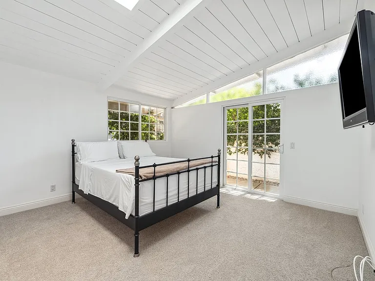 4950 Dunman Ave — Photo 14