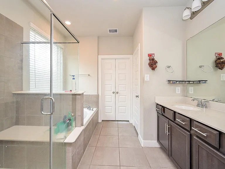 11430 Cypress Birch Ct — Photo 10