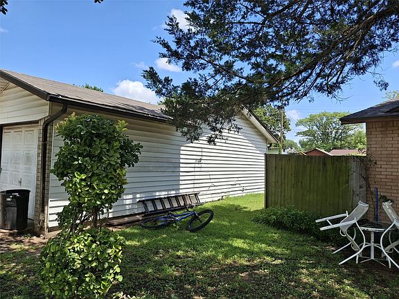4th image of 1510 Carson Dr