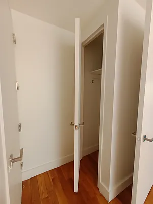 Rented by City Vista Inc | media 46