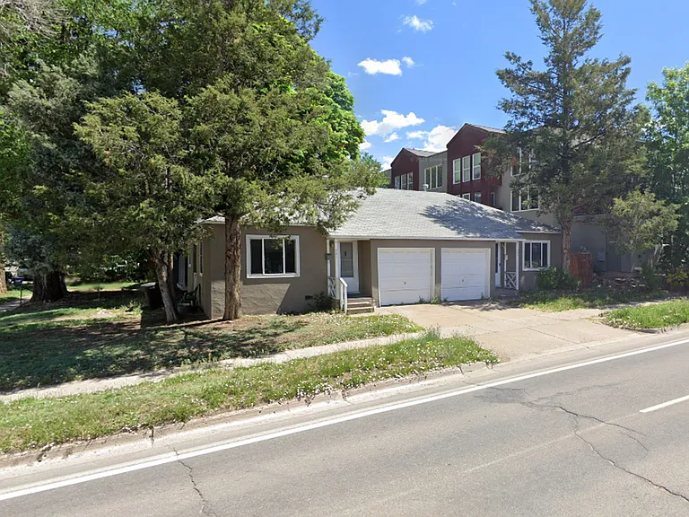 721 E College Dr — Photo 8