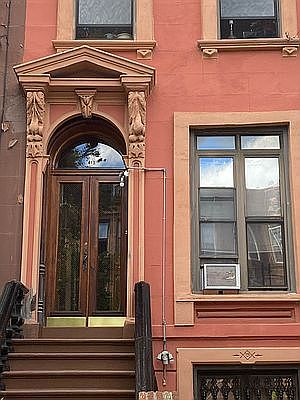 5th image of 411 Putnam Ave #2