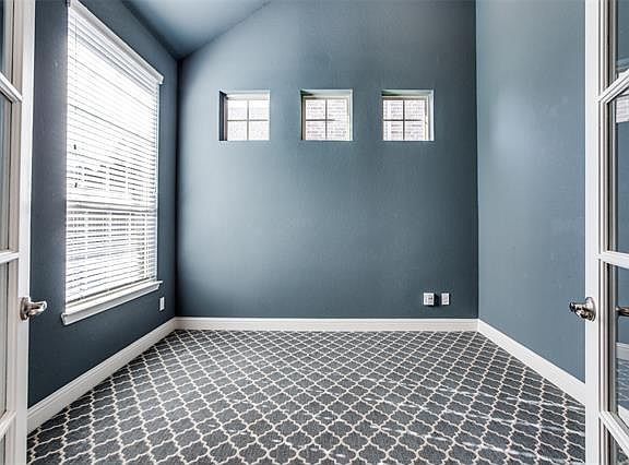 5th image of 1607 Whirlaway Ct