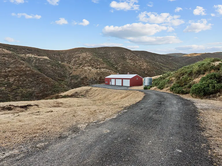 35401 Ridge Route Rd — Photo 45